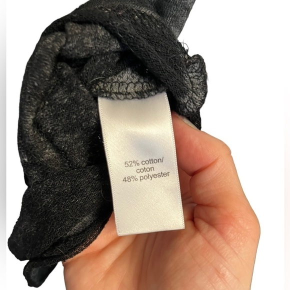 Long Sleeve Crew Neck Lightweight Top - Picture 7 of 13